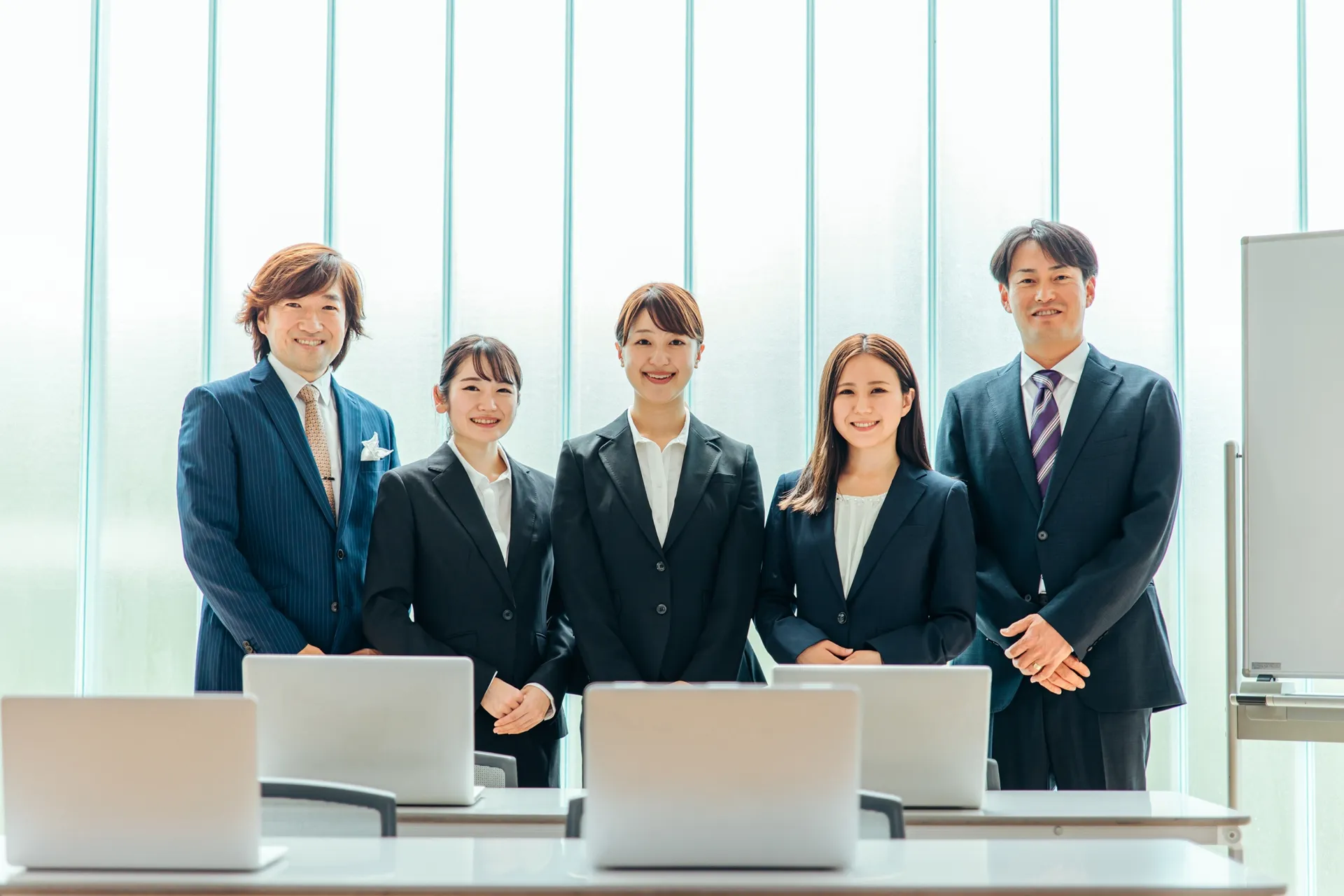 採用情報